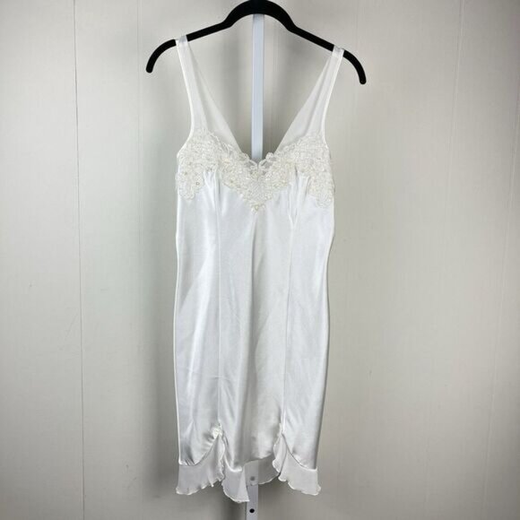 Linea Donatella‎ Chemise Nightie Womens Small White Satin Beaded Floral Lace - Picture 1 of 8